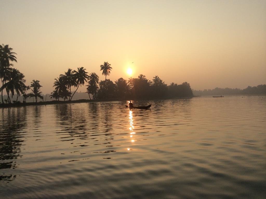 Ayana'S Homestay Alappuzha Exterior photo