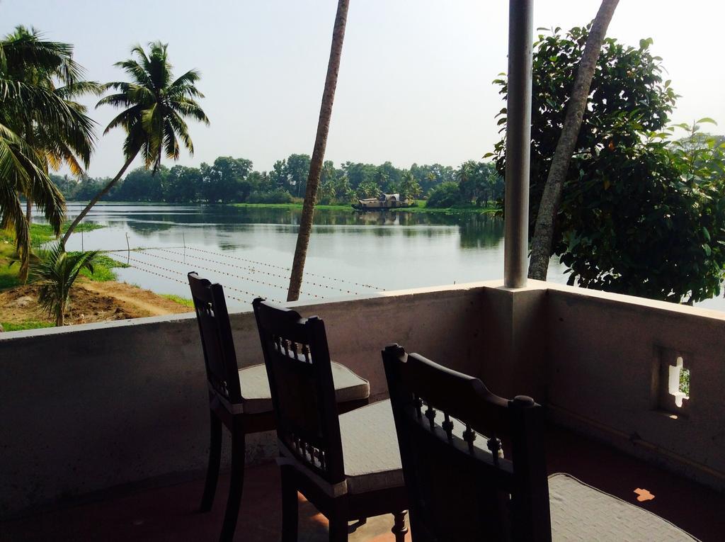Ayana'S Homestay Alappuzha Exterior photo